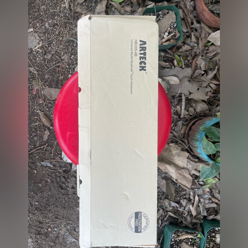 COPY - ARTECK HN305-4B Universal Blacklit Bluetooth touch keyboard